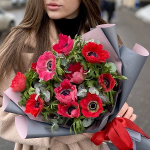 Букет анемонов